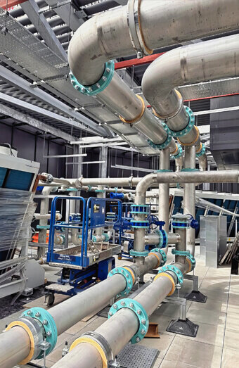 https://plumbercurrambine.com.au/uploads/2025/06/commercial-plumbing-500978.jpg