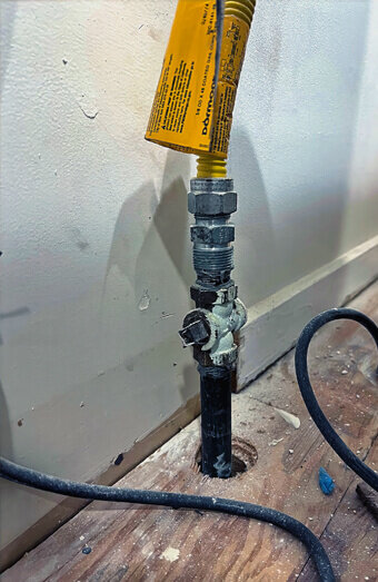 https://plumbercurrambine.com.au/uploads/2025/06/gas-plumbing-883543.jpg